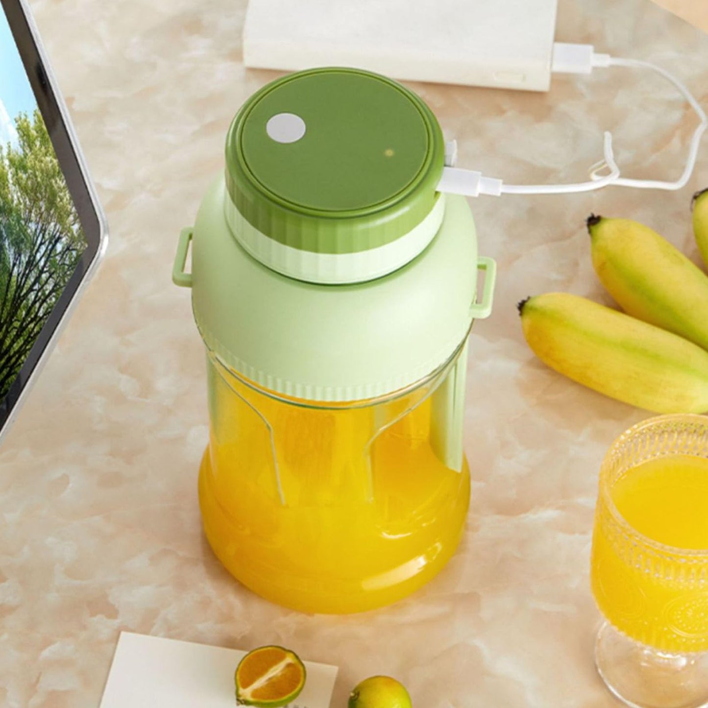 Large Multipurpose Juicing Cup – Fruit & Beverage Maker, Portable