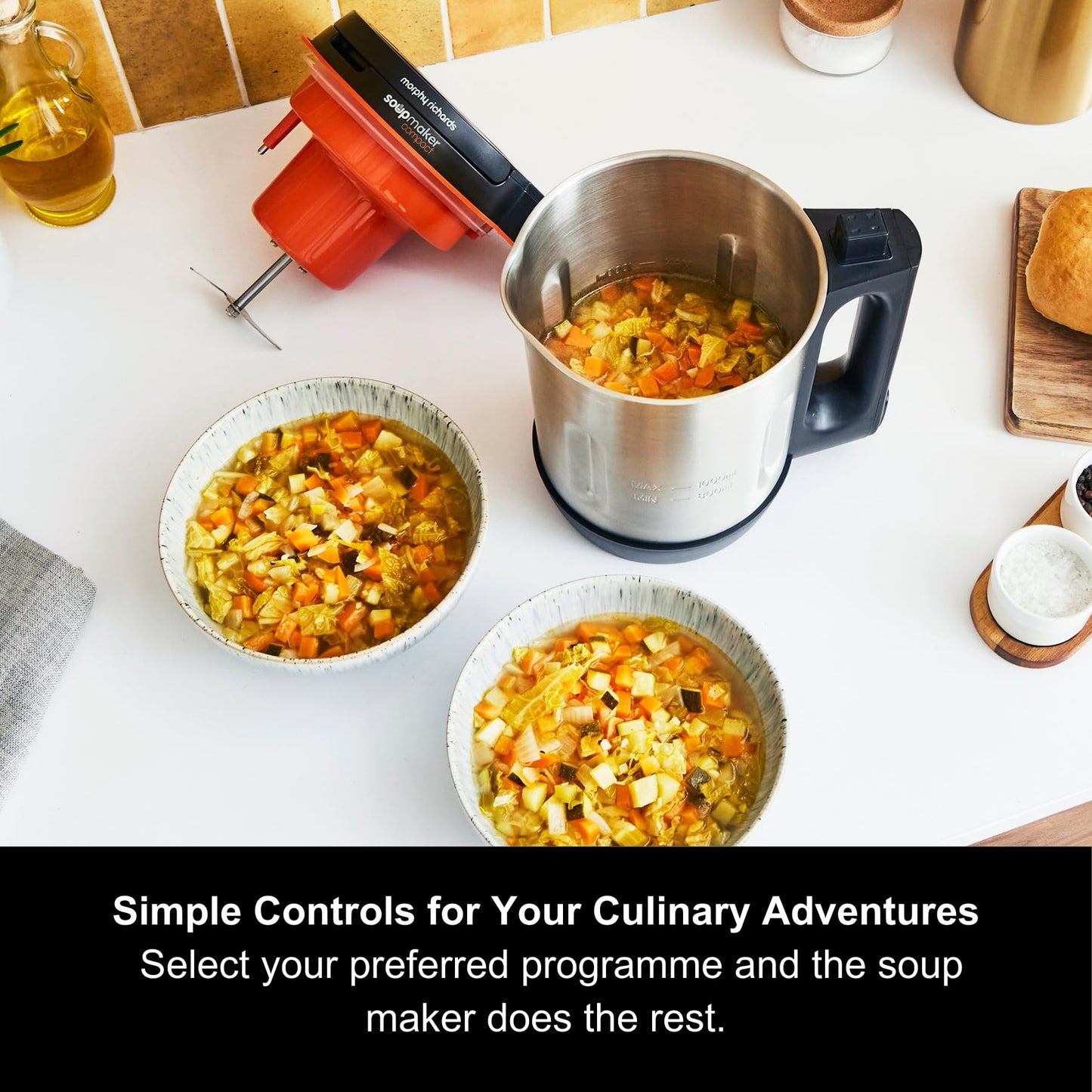 Morphy Richards Compact Soup Maker 900W – 1L, Smooth & Chunky, Black/Steel