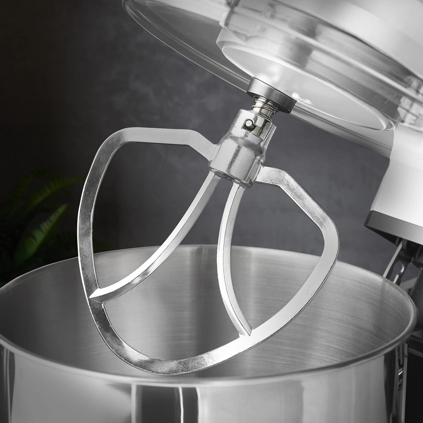 Kapplico 1800W Stand Mixer with Large 7L Stainless Steel Bowl and 3 Attachments - Whisk, Beater and Dough Hook, Splash Guard, 6 Speeds, Non Slip Feet, White