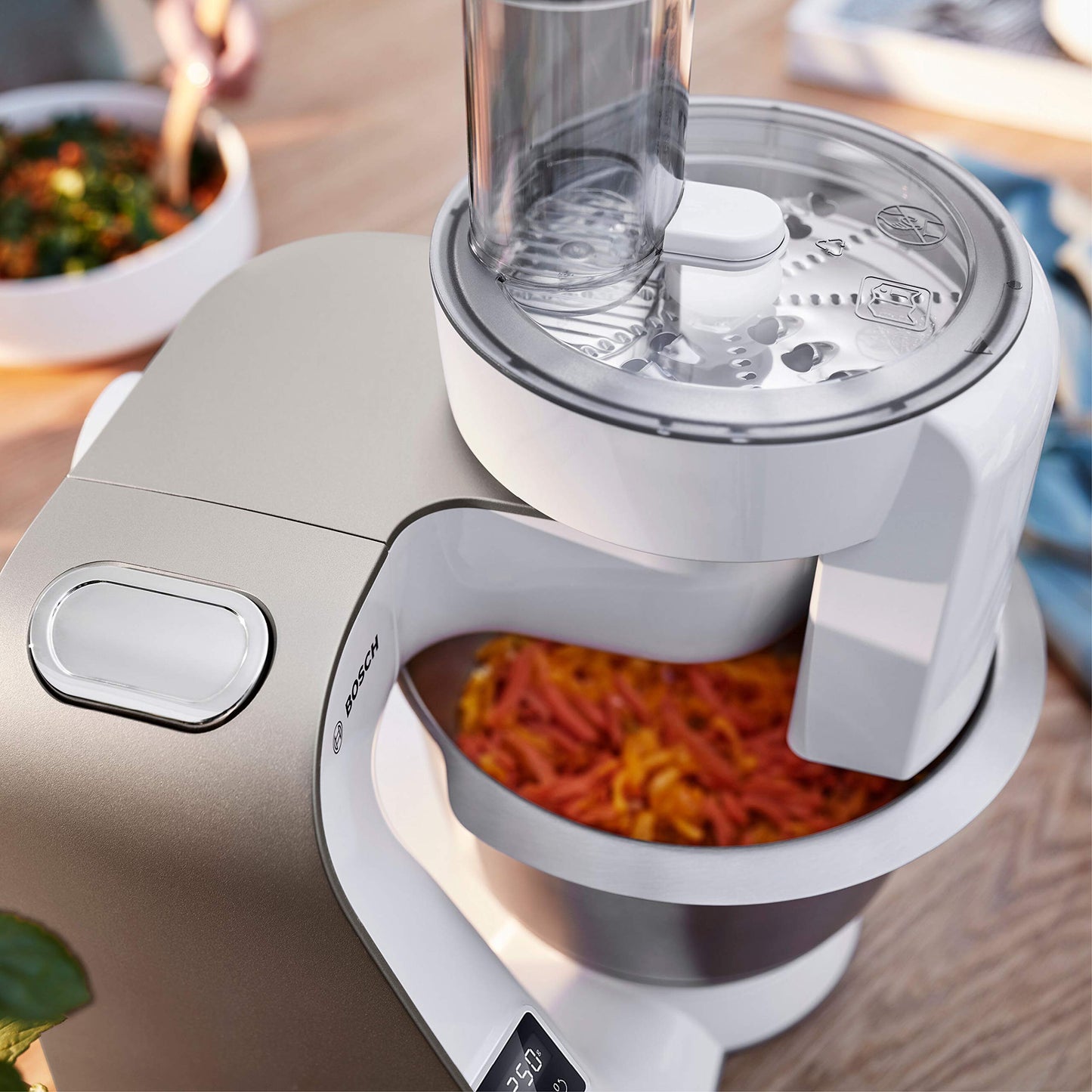 Bosch CreationLine 7 in 1 Stand Mixer MUM58259GB with 11 accessories, 7 Speeds, dough hook, whisk, beater, blender, juicer, mincer, shredder, 1000W, White/Silver